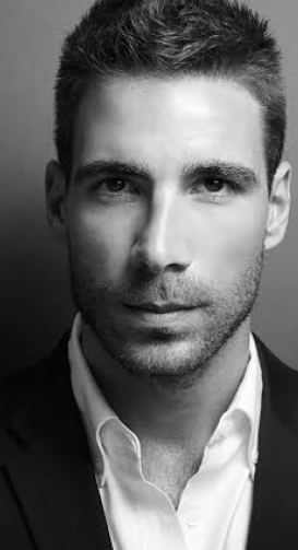 <p>Simon<br/>huck</p>